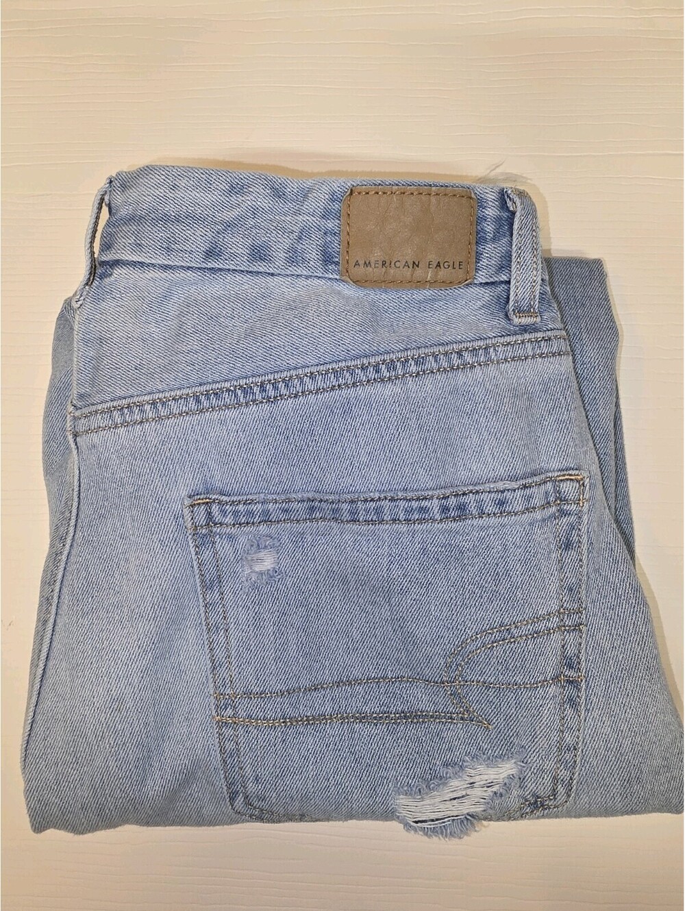 American Eagle Curvy Mom Jeans Women's Size 8 Regular Light Wash Denim